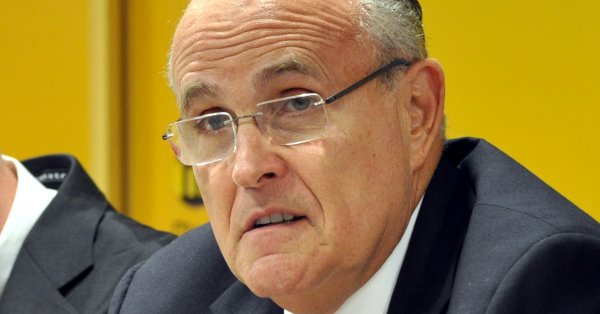 Rudy Giuliani dans l'eau chaude