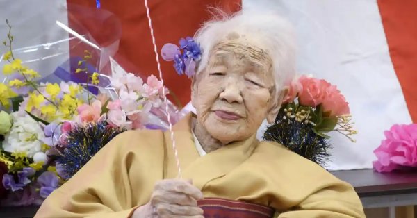 La plus vieille personne au monde souffle ses 119 bougies