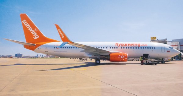 Sunwing annule le vol de retour des Québécois qui faisaient la fête en avion