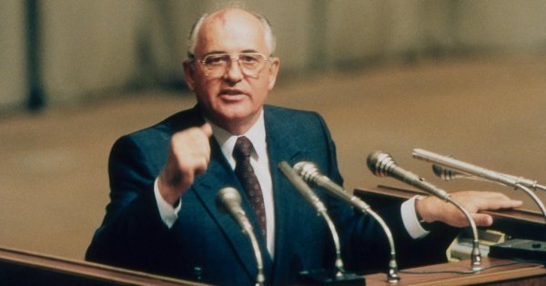 Mikhaïl Gorbatchev, personnage controversé en Russie, est mort